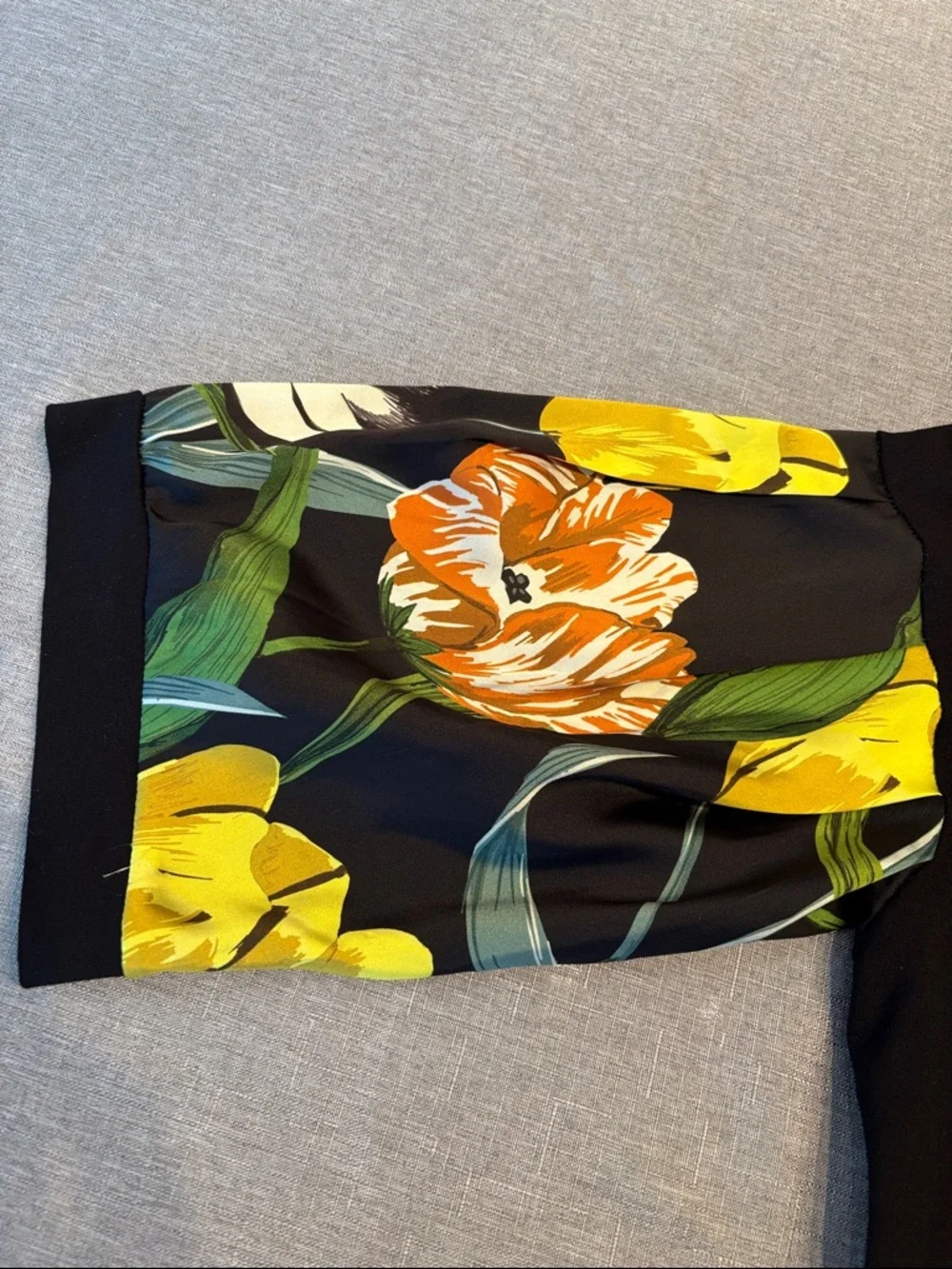 Alembika Black cotton top with Floral silky Sleeve Panels - Picture 7 of 8